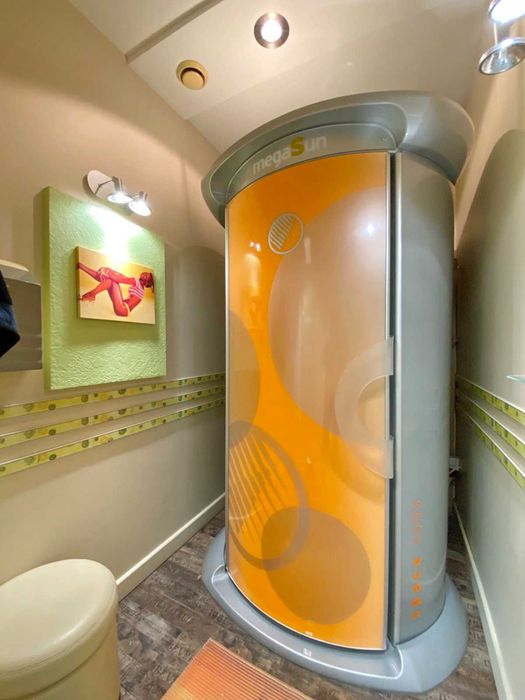 Продаю салон краси в центрі біля Соборної. ц1