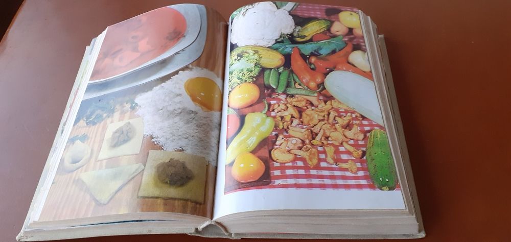 Kuchnia polska z 1980 roku .