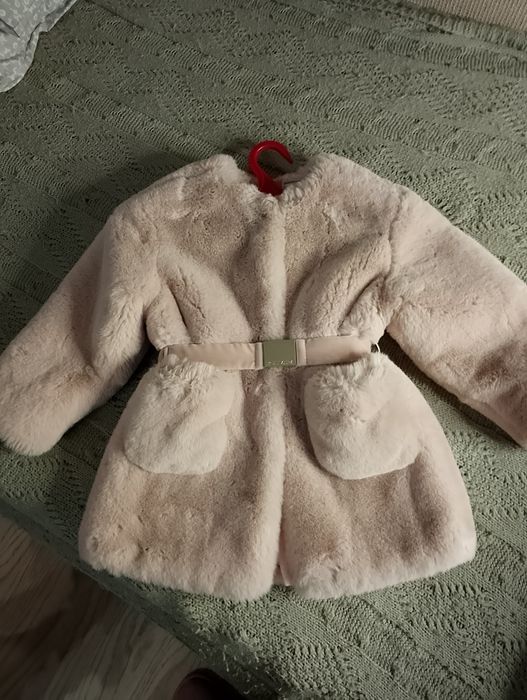 Шубка на дівчинку в гарному стані
