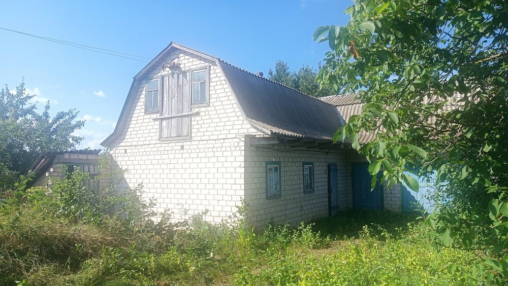 Продам дім з участком