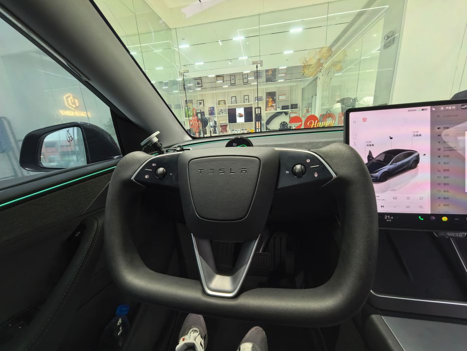 VOLANTE YOKE Tesla Model 3 Highland & Model Y Juniper - 2024 - 2026