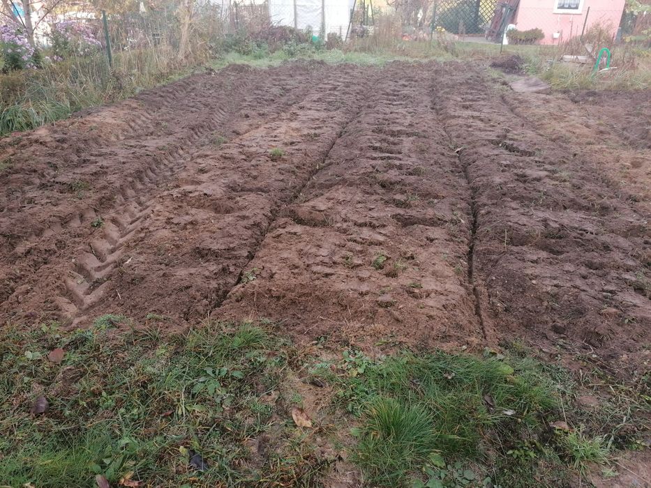Usługi glebogryzarka spalinowa i minitraktorem z glebogryzarką