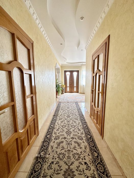 Продам будинок  з ремонтом Роша