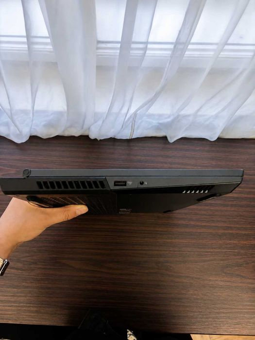 Ноутбук Lenovo legion 5 (Ryzen 7 4800h + GTX 1660 ti)