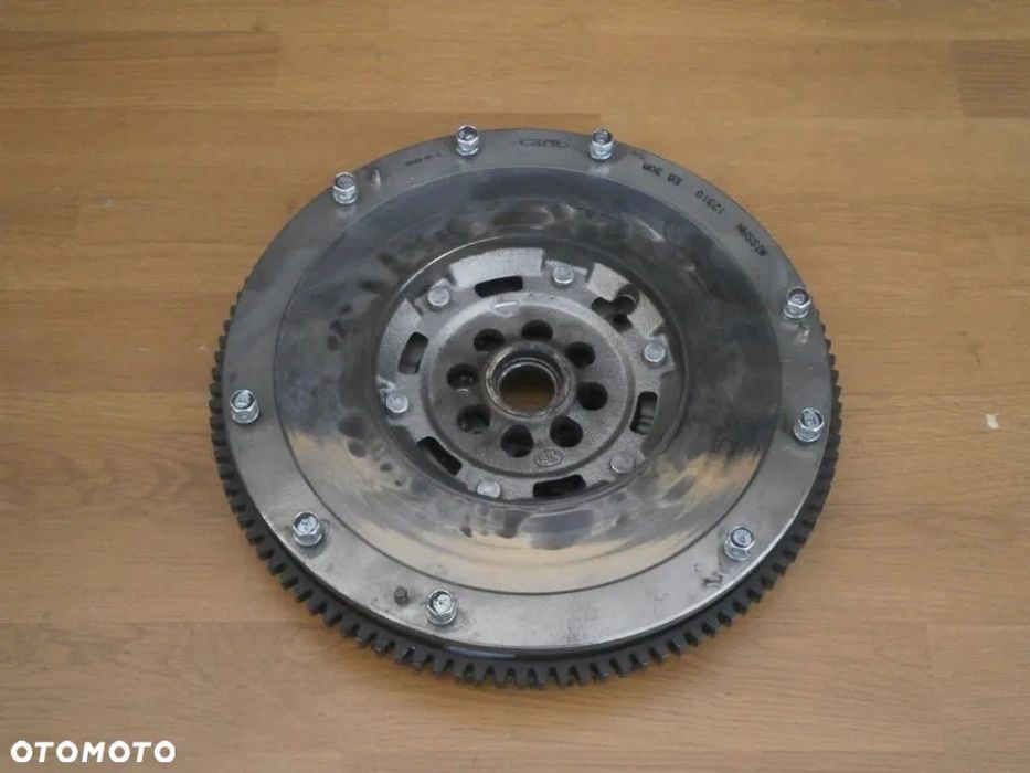 Koło dwumasowe dwumas d40 Nissan Navara 2007 Dci 2,5 Pathfinder
