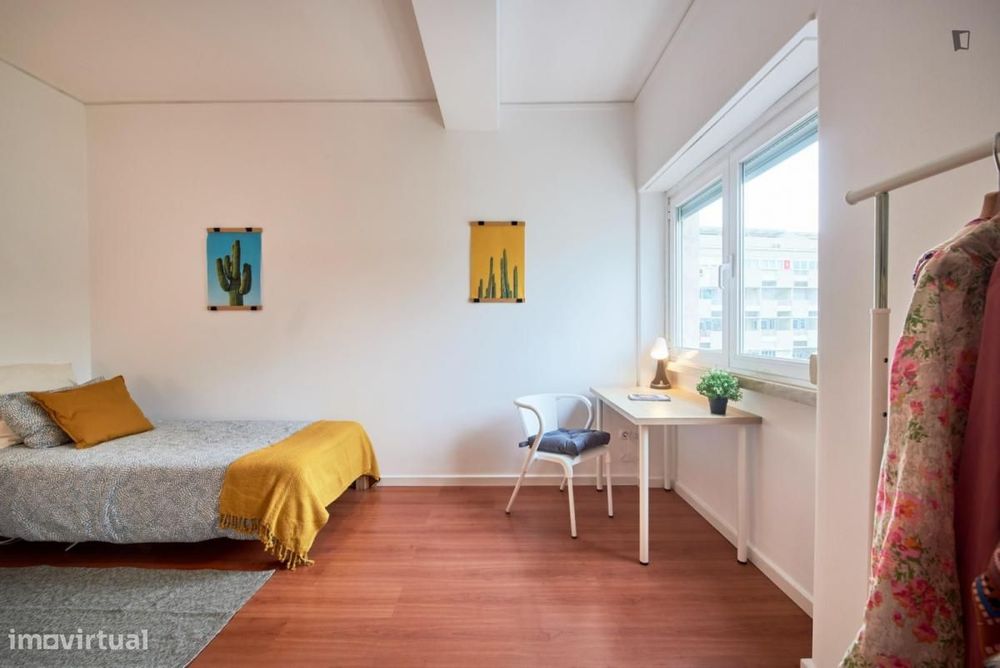 Quarto - localizado em Lumiar Lisbon