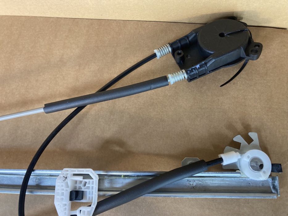 Склопідйомник передній правий Меган 2 Megane 2