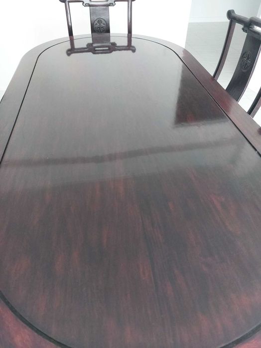 Mesa de jantar e 6 cadeiras orientais em madeira de qualidade