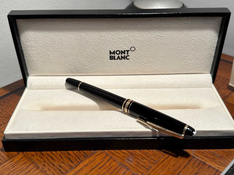 Montblanc Meisterstück Gold-Coated Rollerball