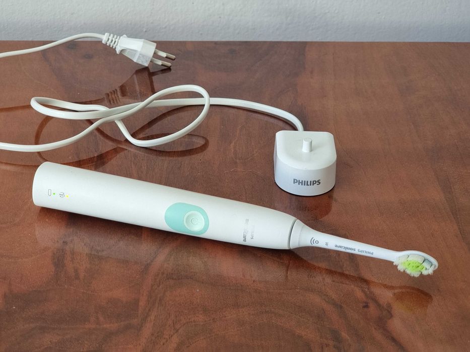 Szczoteczka Philips Sonicare HX680A Protective