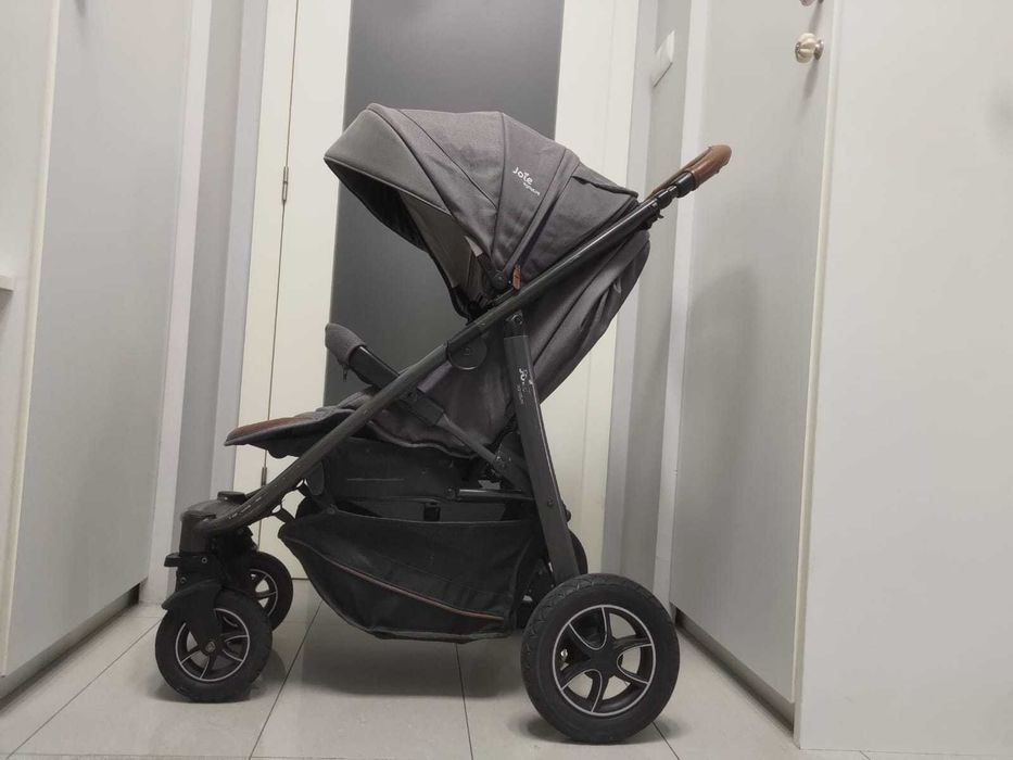 Spacerówka Joie Signature