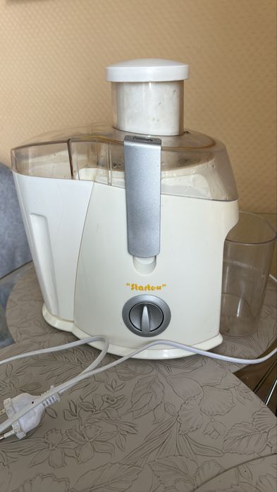 Соковитискач Startex KB-612L