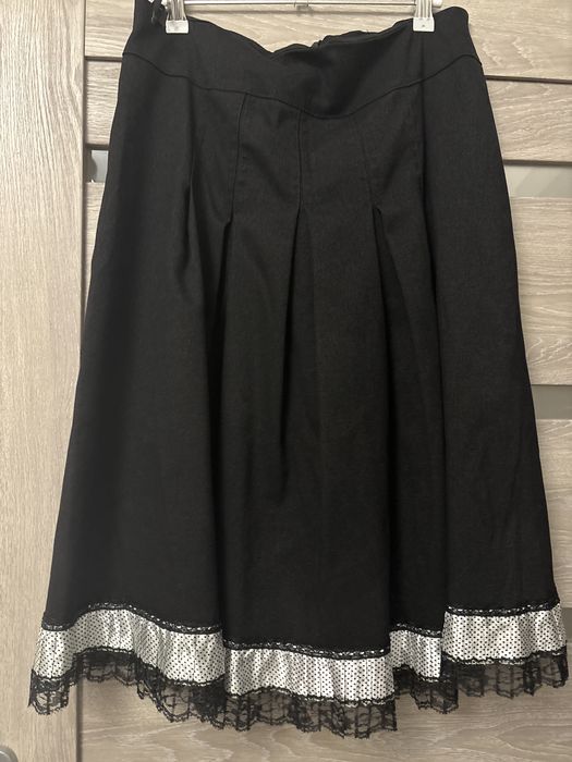 Piękna spódnica rozmiar 42 firmy Klaudia