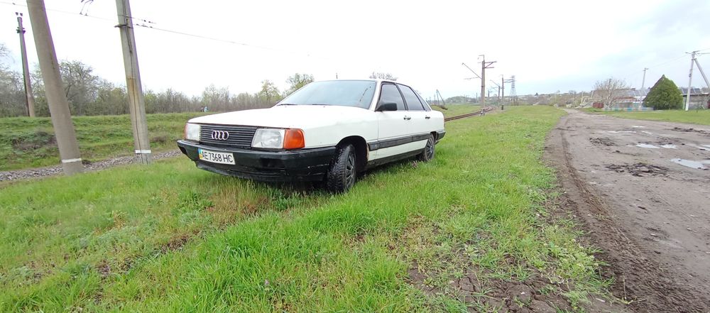 Audi 100 c3 седан АУДІ 100С3