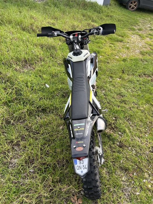 Husqvarna FC/FE 250 matriculada