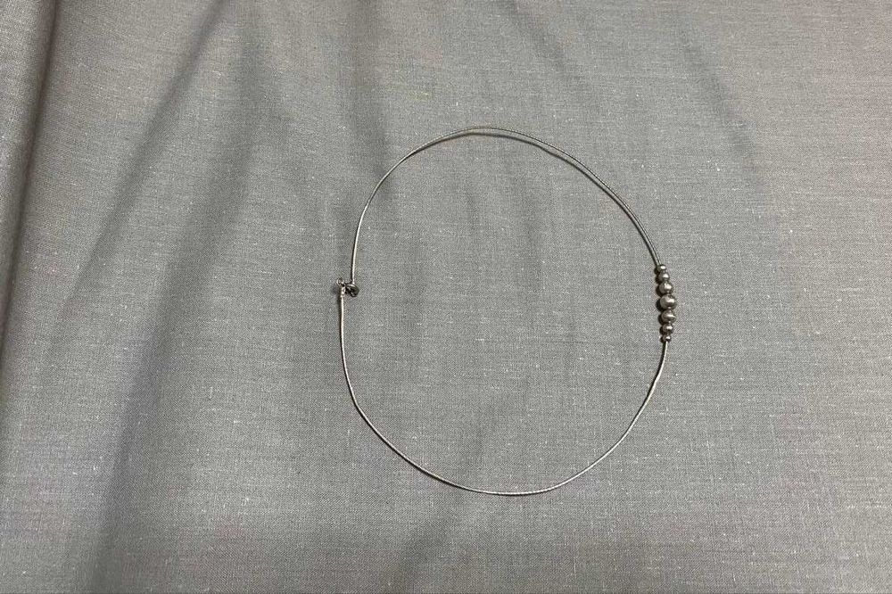 Колье-чокер с шариками под серебро бижутерия