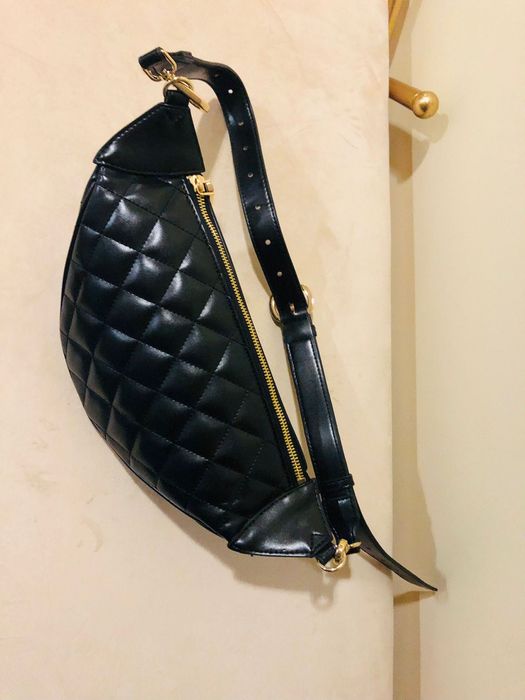 Bolsa de cintura Love Moschino (nova com etiqueta)