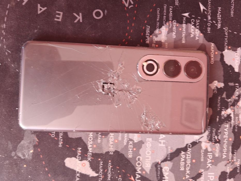 OnePlus Ace 3V 12/256 - розбитий екран, під відновлення