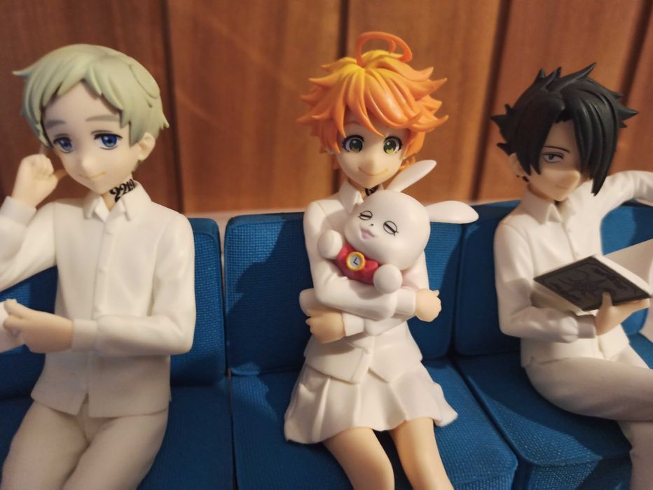 The Promised Neverland - Figuras Emma, Norman e Ray