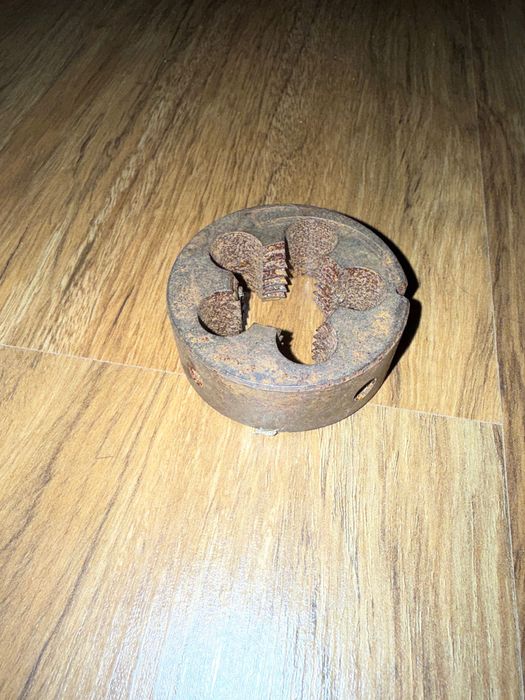 Narzynka M30 do metalu