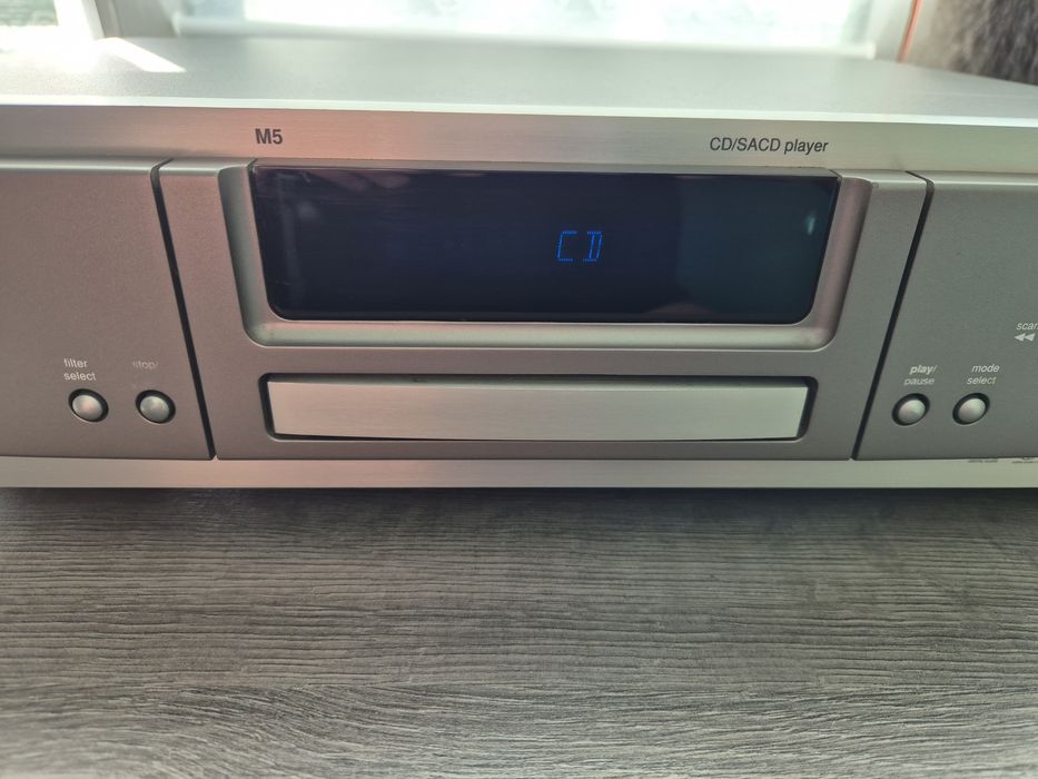 NAD M5 SACD/CD Player – Hi-End програвач (Masters Series)