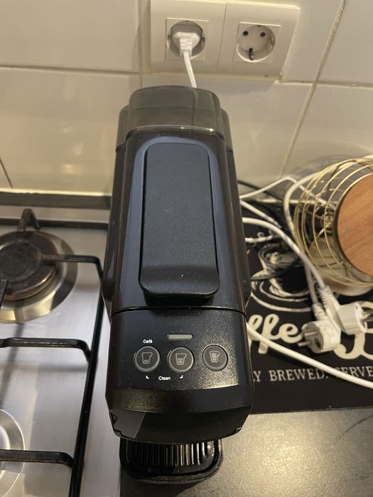Maquina de cafe em bom estado