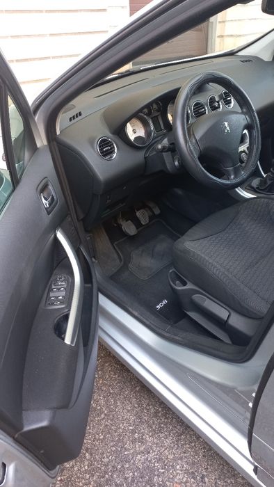 Peugeot 308 SW de 7 lugares