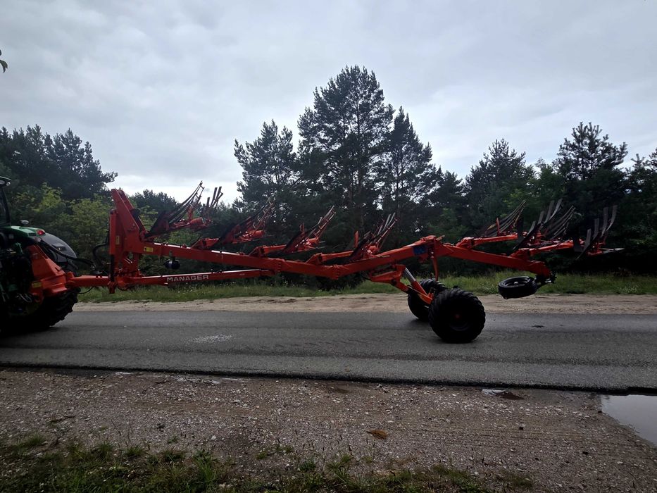 Pług 6 skibowy kuhn manager