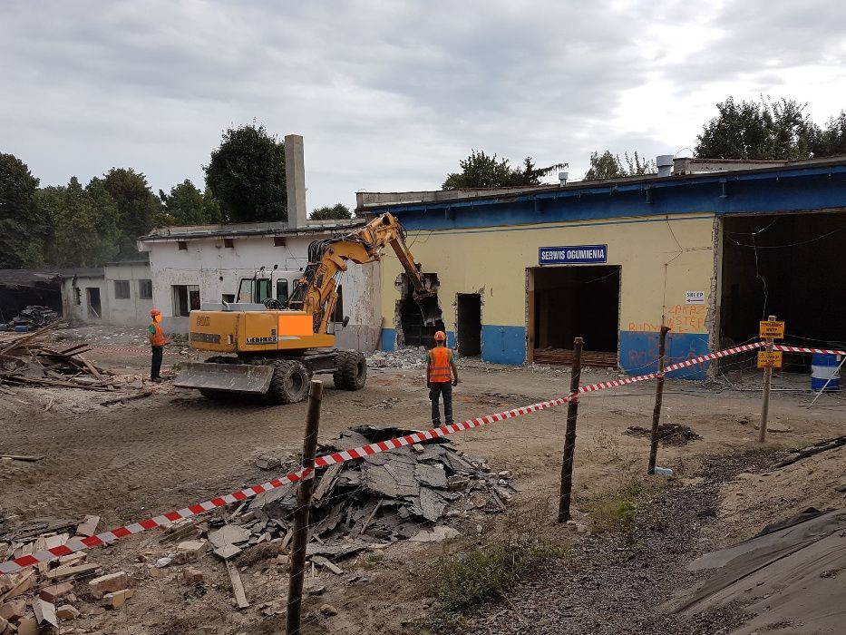 wycinka drzew tereny zielone wywrotka koparka rembak zwyżka