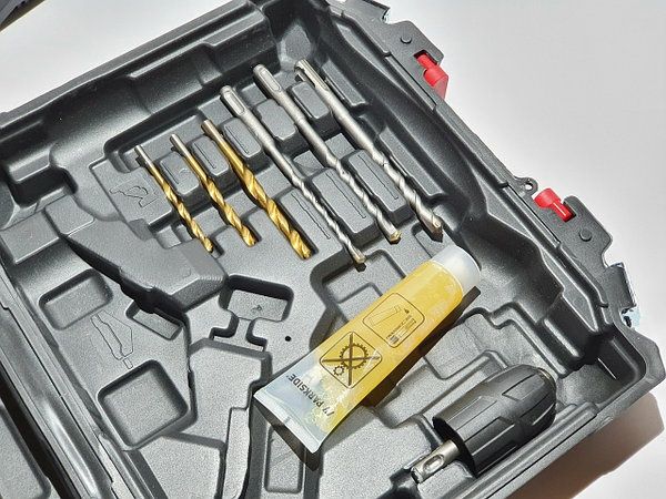 НОВ ударный аккумуляторный перфоратор сГермании Parkside PABH 20/дрель