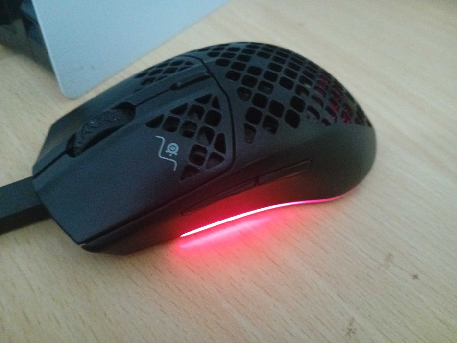 Gaming mouse in good condition64752417120387120