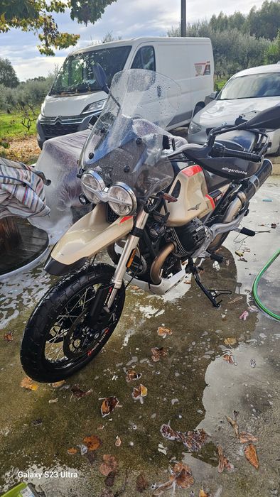 Moto guzzi v85tt