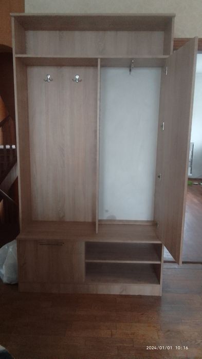 Прихожа в гарному стані