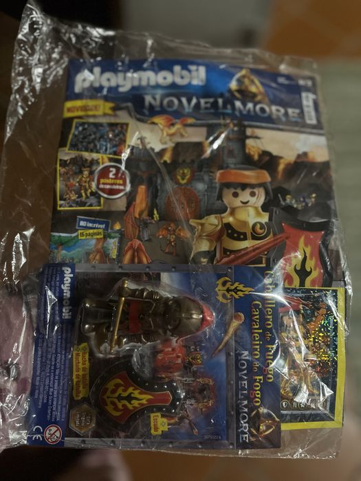 Playmobil figura + revista
