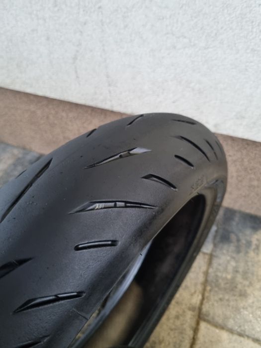 Мотошина Bridgestone Battlax Hypersport S22f  120/70 R17 2023 Рік