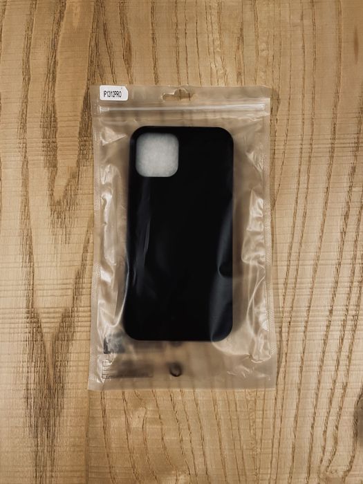 !NOVO E SELADO! capa iPhone 12/12 pro Preta matte.