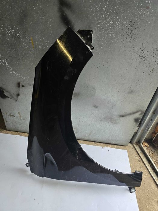 błotnik przód Renault Clio 5 V