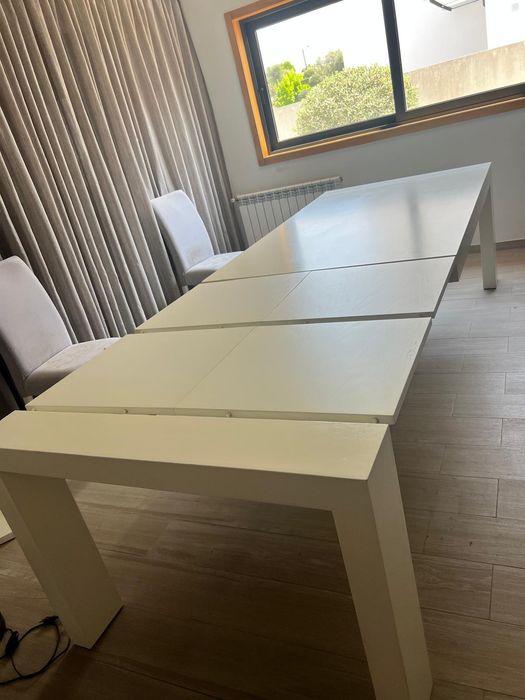 Grande Mesa de sala / jantar em ótimo estado, extensível
