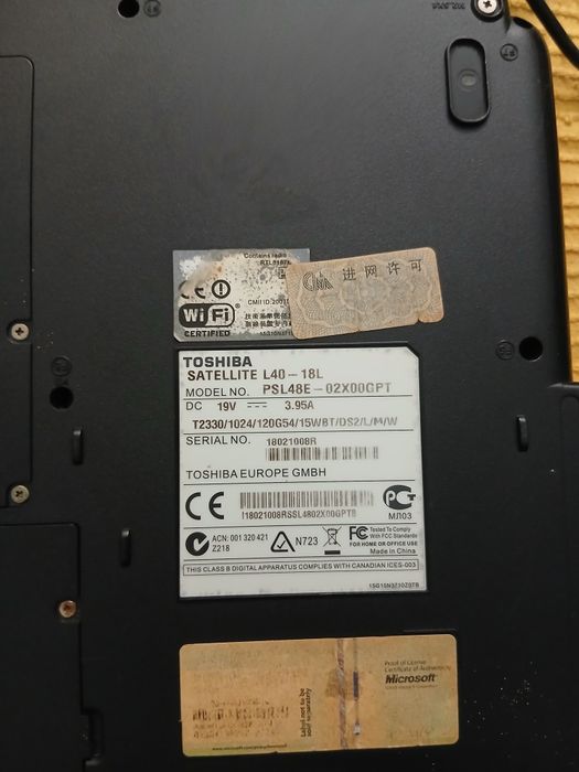 Toshiba Satellite L40 18L Acende sem Carregador para Arranjo ou Peças
