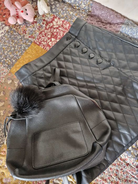 Спідниця з екошкіри Zara