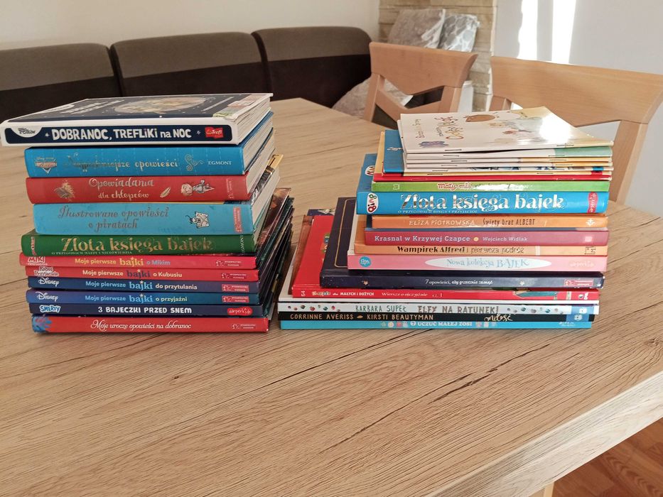 Kolekcja 30 książek dla dzieci.