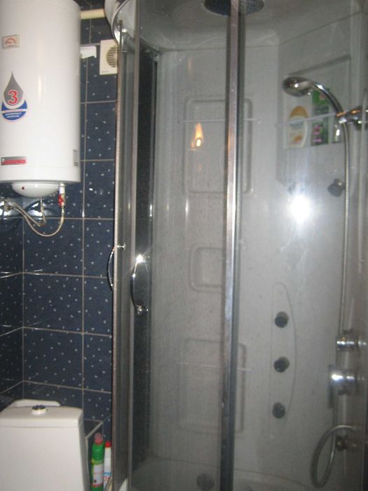 Здам гарну 1-кімнатну квартиру в центрі Канева для серйозних людей