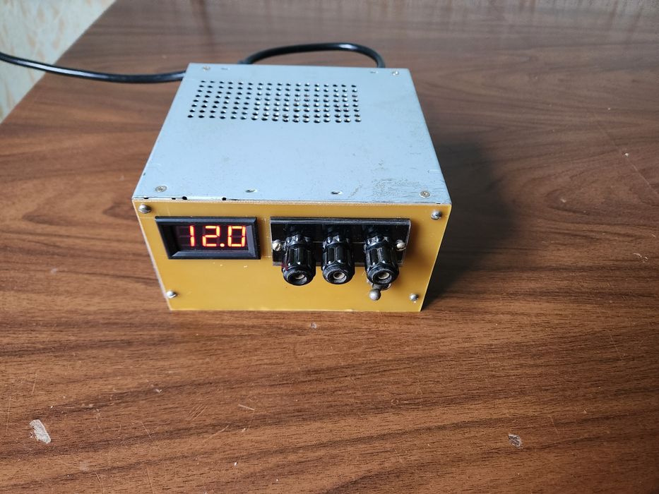 Блок живлення 300 ватт.