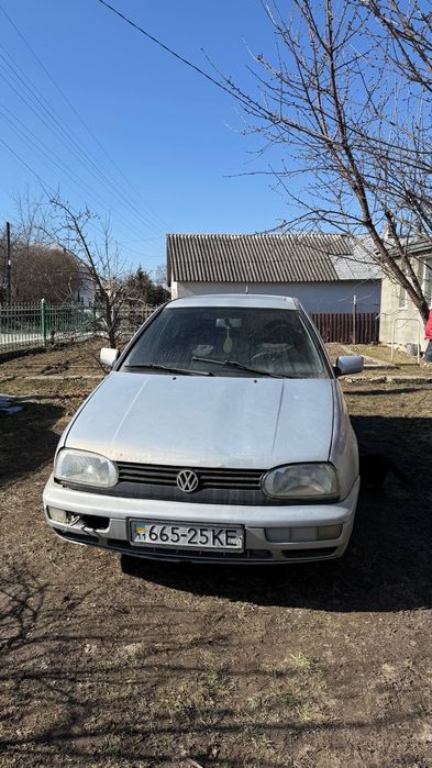 Продам гольфа на ходу