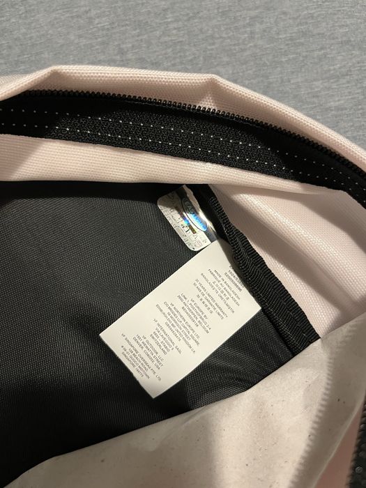 Mochila rosa bebé da Eastpak