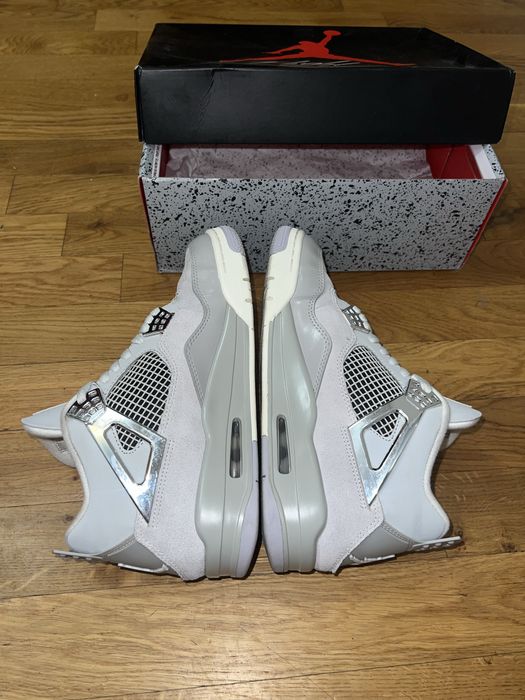 Кросівки Air Jordan 4 Retro “Frozen Moments”
