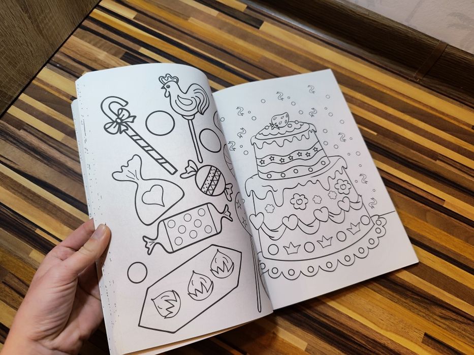 Mega colour kolorowanki świąteczne zimowe różne dla dzieci