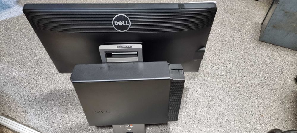Komputer stacjonarny Dell + monitor Dell