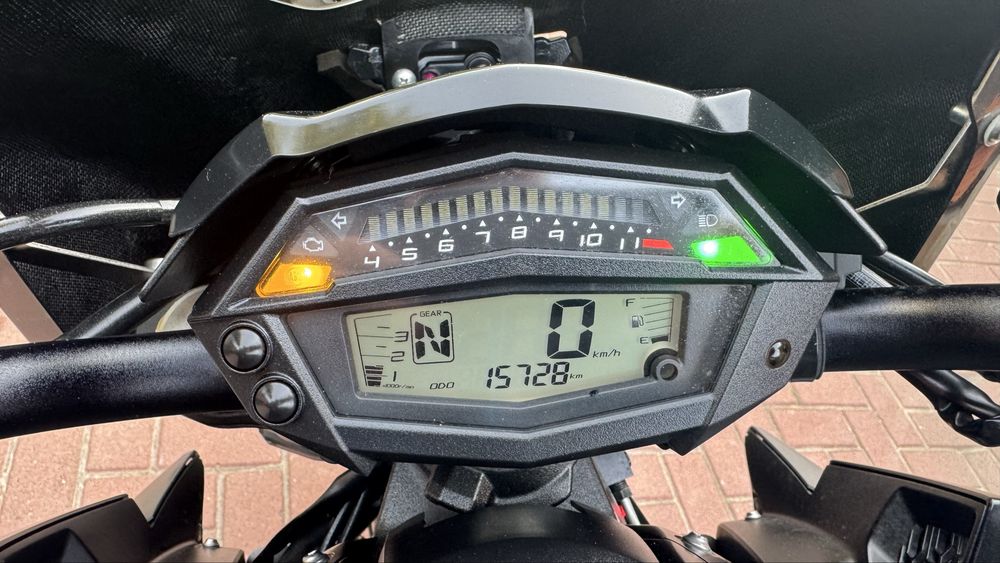 Kawasaki Z1000 пробіг 15728 км