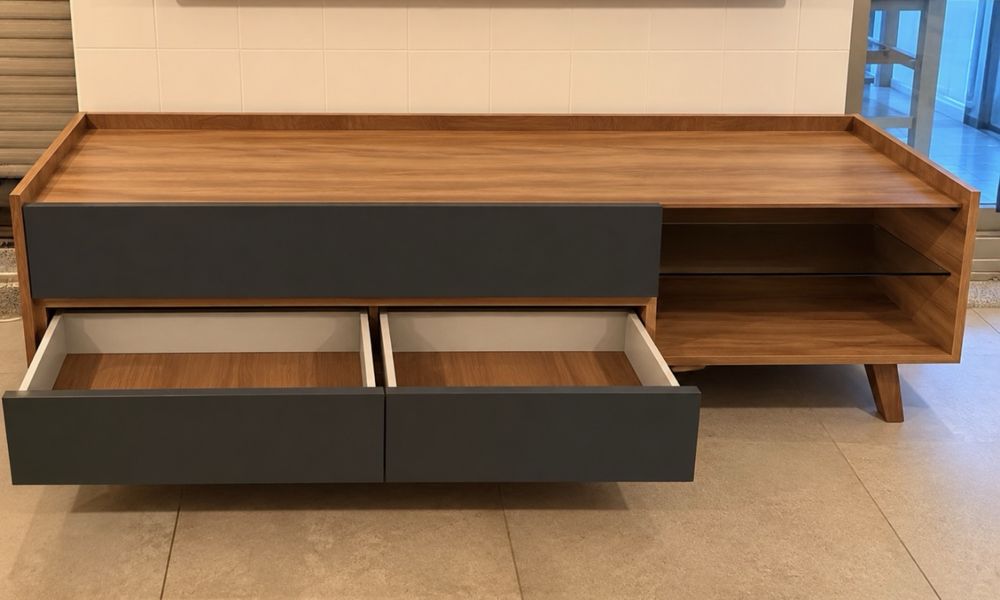 Conjunto de Aparador e movel para TV
